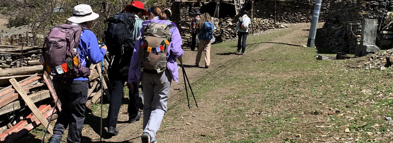 Annapurna Circuit Luxury Trek - <span class="font-light">18 days</span>