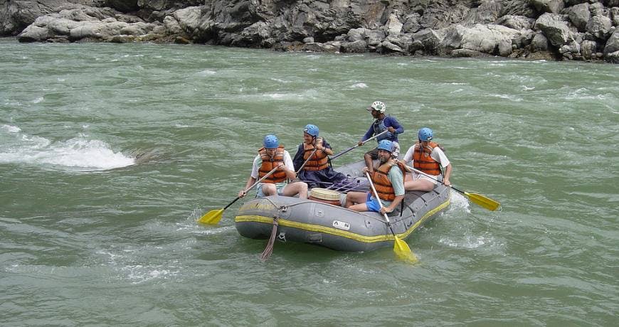 Trishuli River Rafting - <span class="font-light">4 hrs</span>